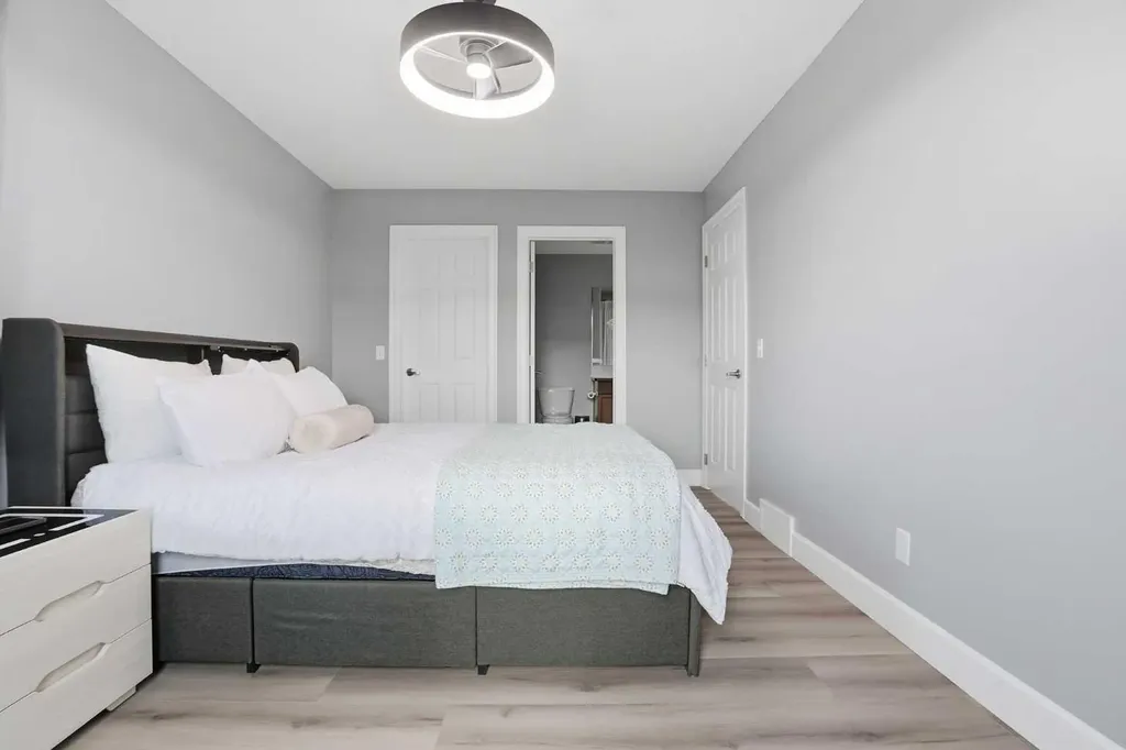 52 Windstone Green SW Airdrie AB T4B 0N5