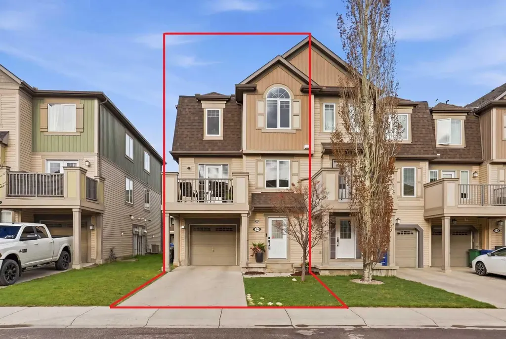 52 Windstone Green SW Airdrie AB T4B 0N5