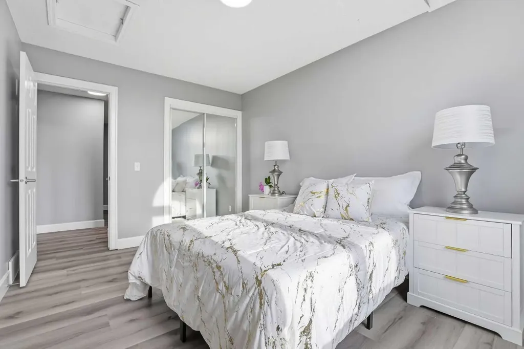 52 Windstone Green SW Airdrie AB T4B 0N5