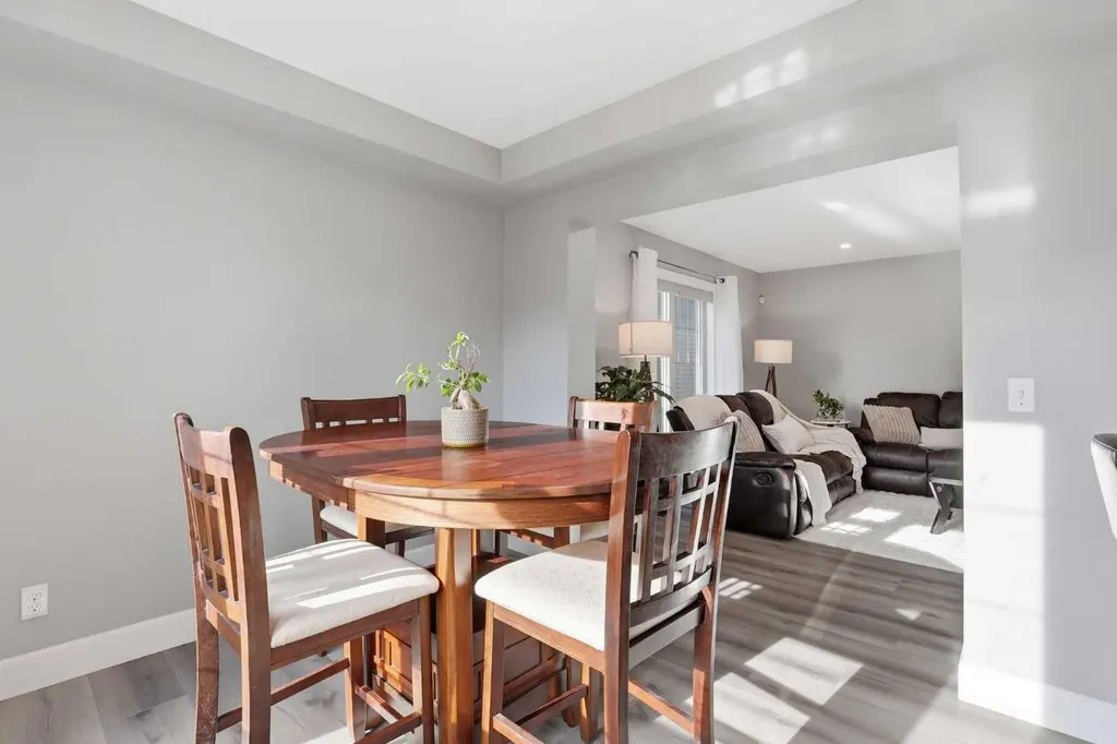52 Windstone Green SW Airdrie AB T4B 0N5