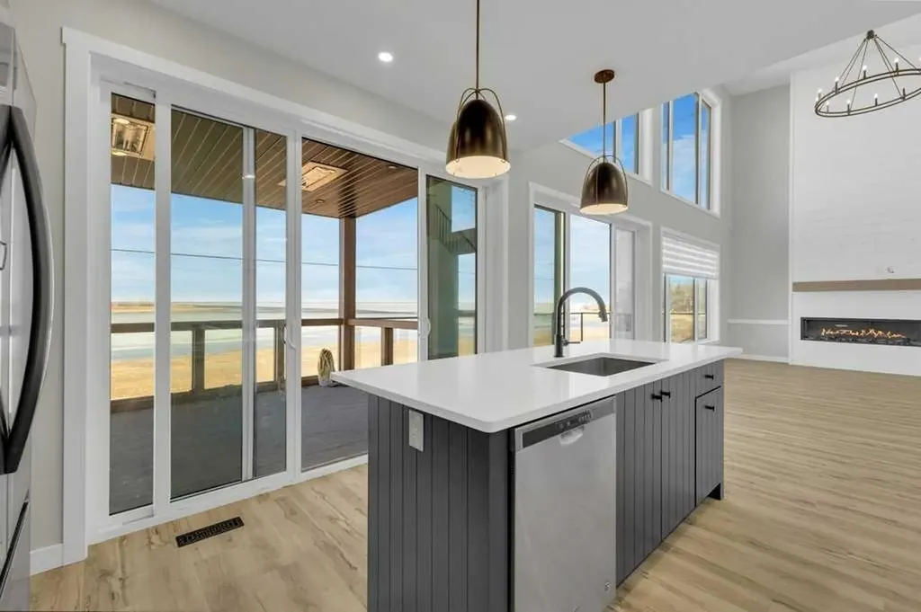 47 Bay View Street Rochon Sands AB T0C 3B0