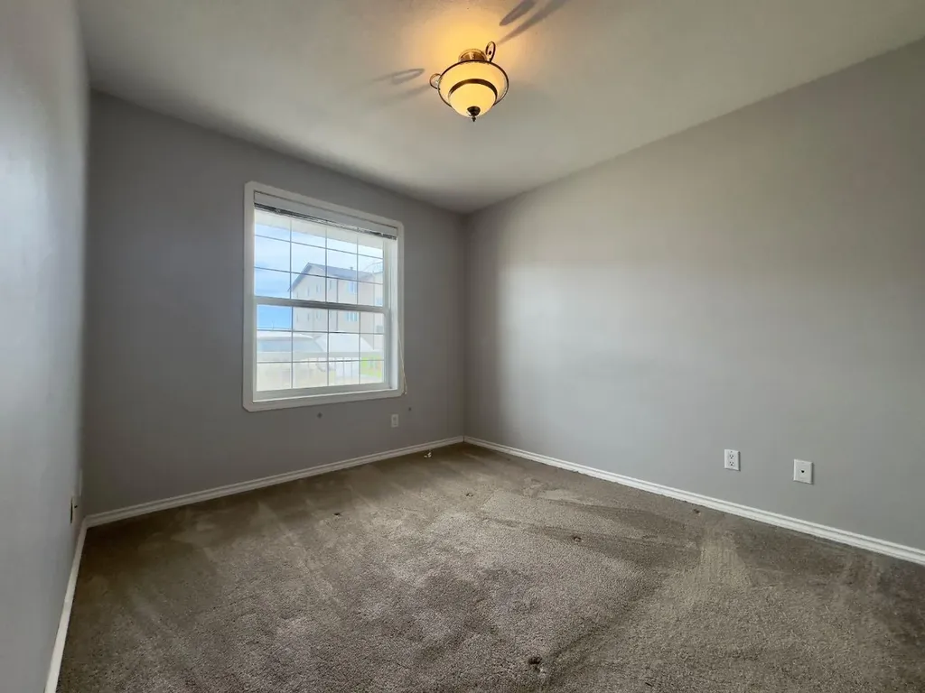 501 3 Fox Creek AB T0H1P0