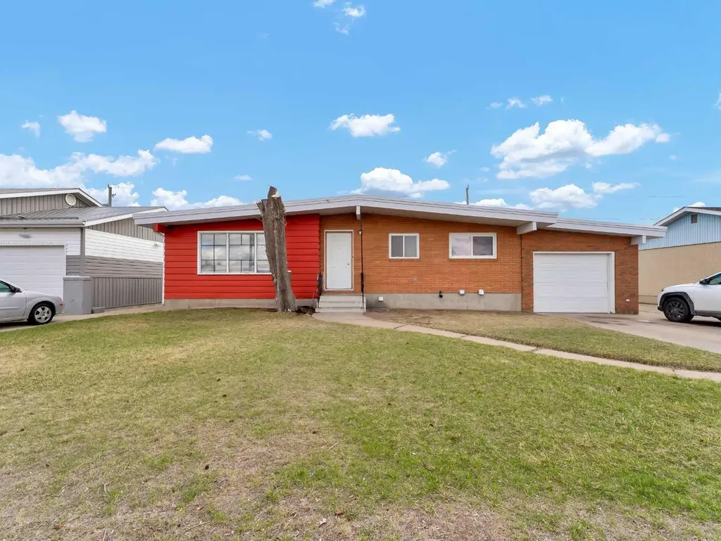 561 12 Street NW Medicine Hat AB T1A6R3