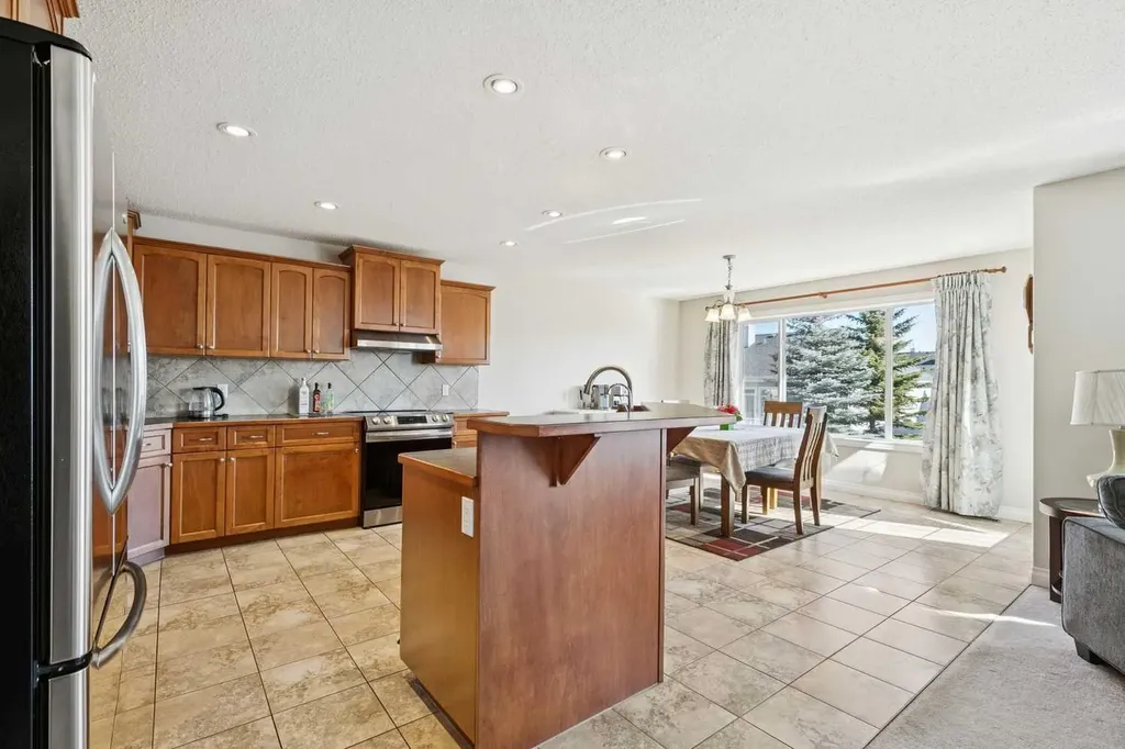 63 Westmount Circle Okotoks AB T1S 0B7