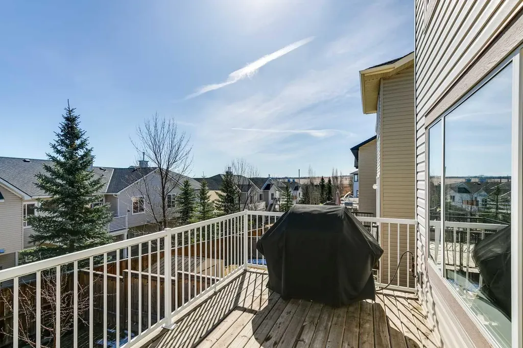 63 Westmount Circle Okotoks AB T1S 0B7