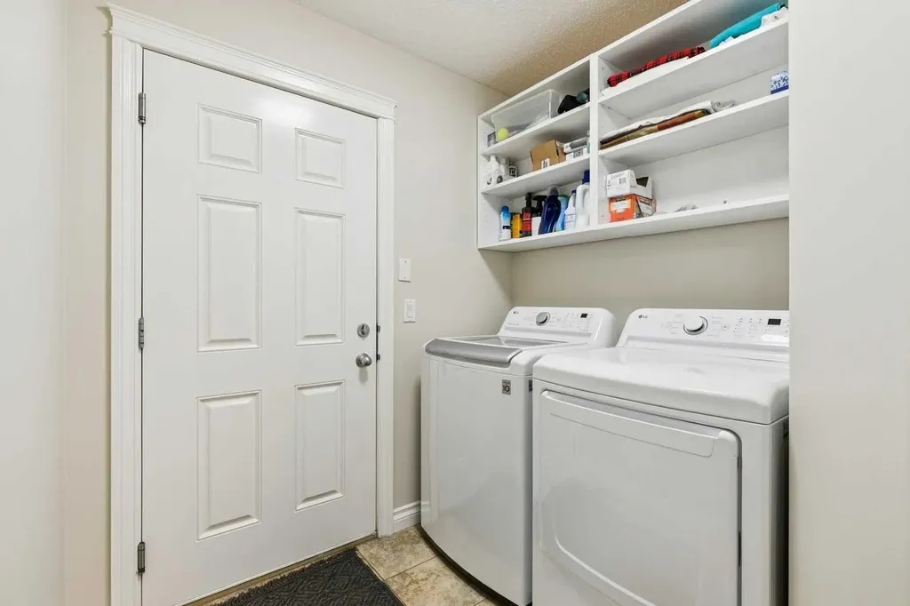 63 Westmount Circle Okotoks AB T1S 0B7