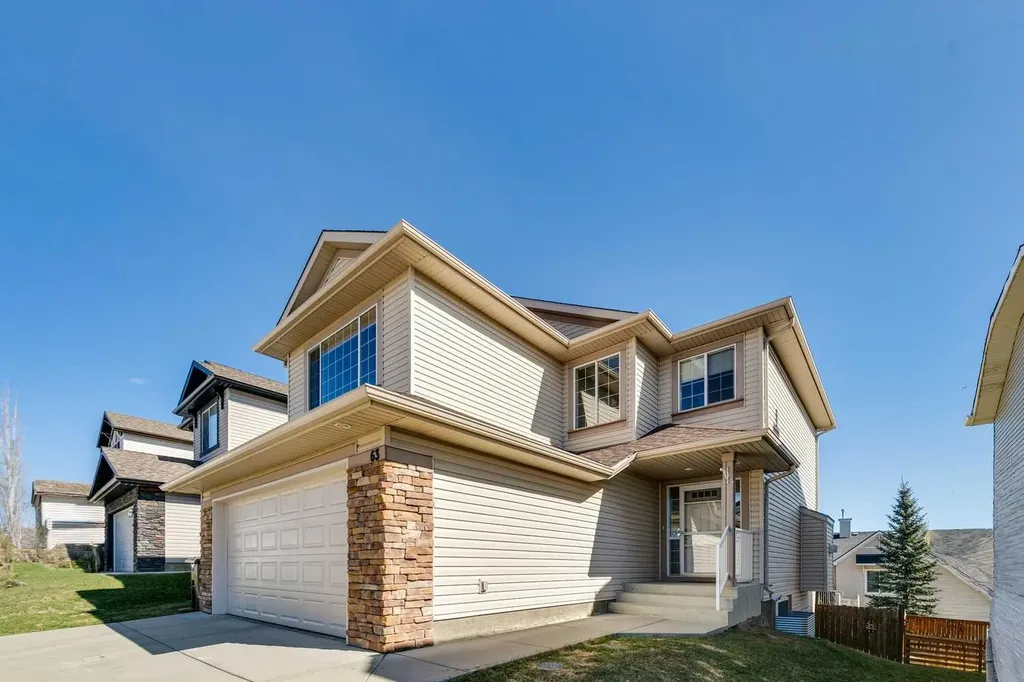 63 Westmount Circle Okotoks AB T1S 0B7