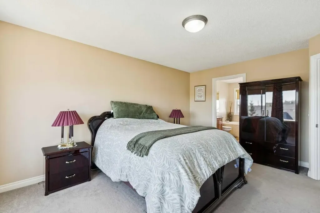 63 Westmount Circle Okotoks AB T1S 0B7