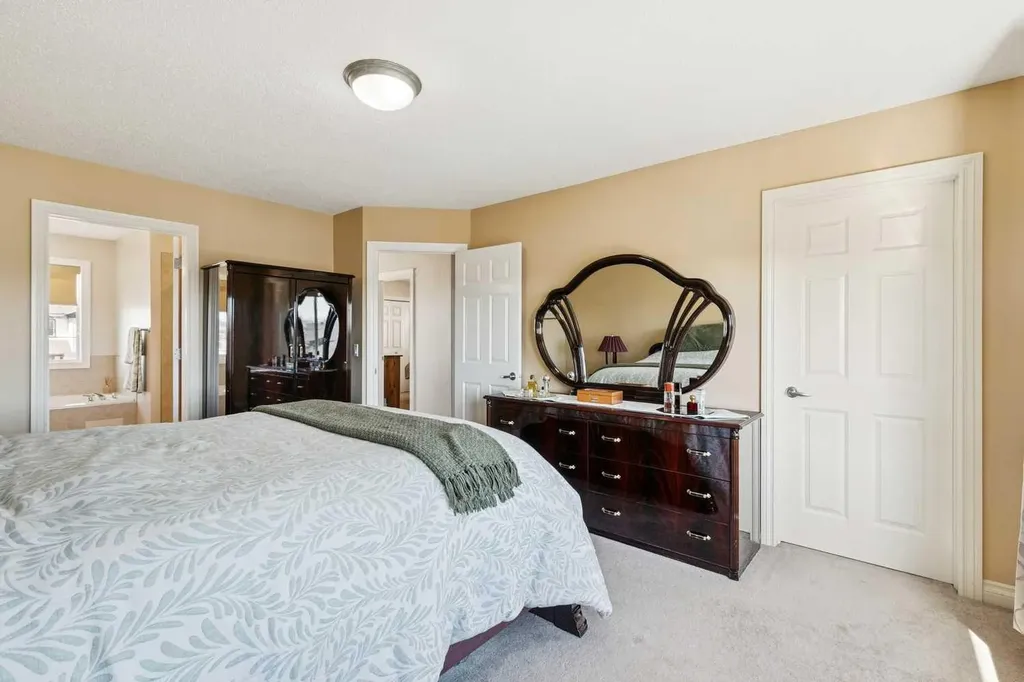 63 Westmount Circle Okotoks AB T1S 0B7