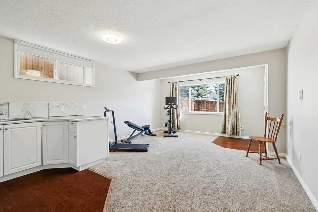 63 Westmount Circle Okotoks AB T1S 0B7
