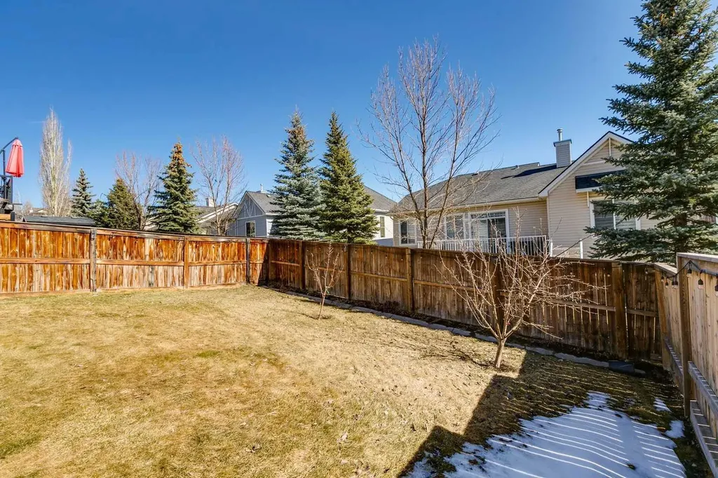 63 Westmount Circle Okotoks AB T1S 0B7