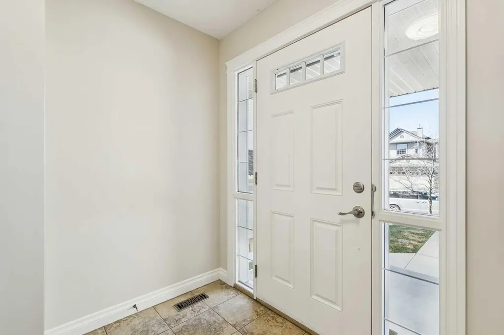 63 Westmount Circle Okotoks AB T1S 0B7