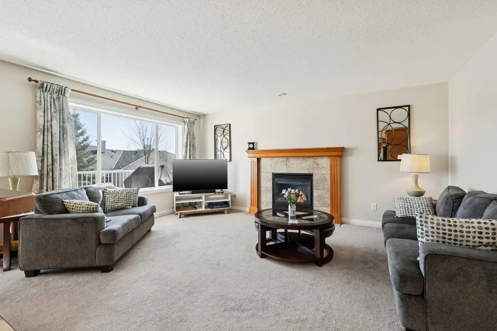 63 Westmount Circle Okotoks AB T1S 0B7