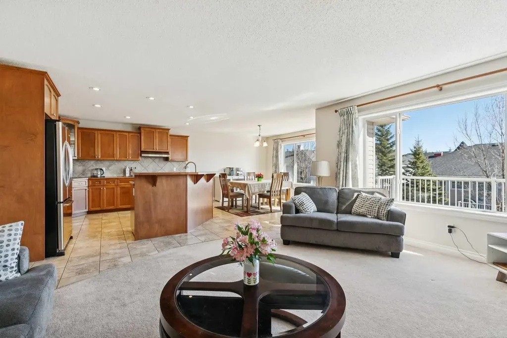 63 Westmount Circle Okotoks AB T1S 0B7