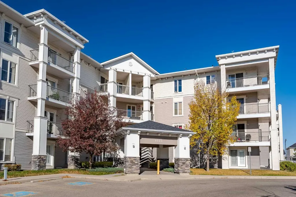 333 Taravista Drive NE Calgary AB T3J 0H3