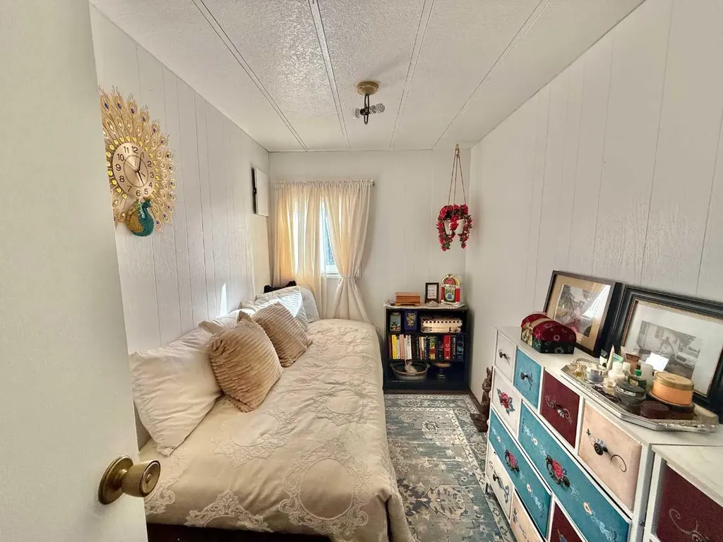 133 Jarvis Street Hinton AB T7V1R6
