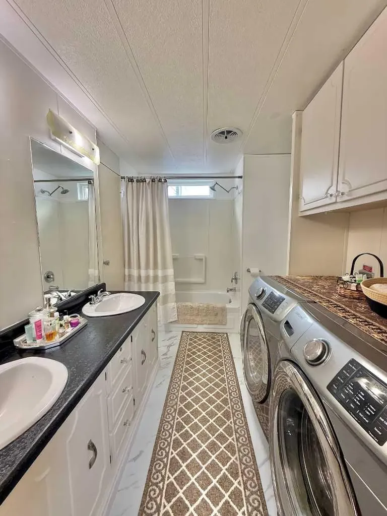 133 Jarvis Street Hinton AB T7V1R6