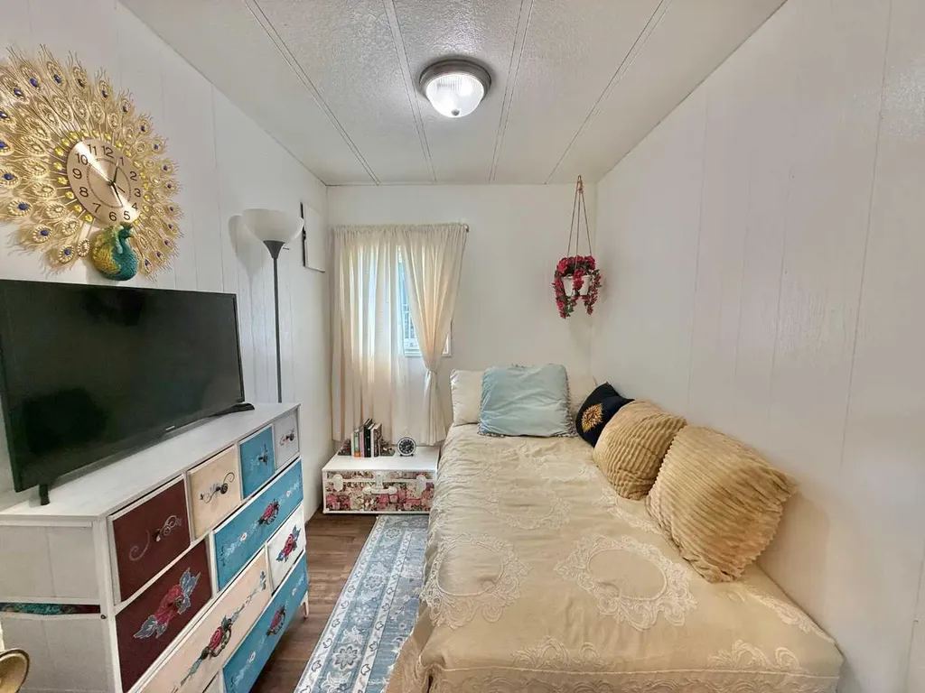 133 Jarvis Street Hinton AB T7V1R6