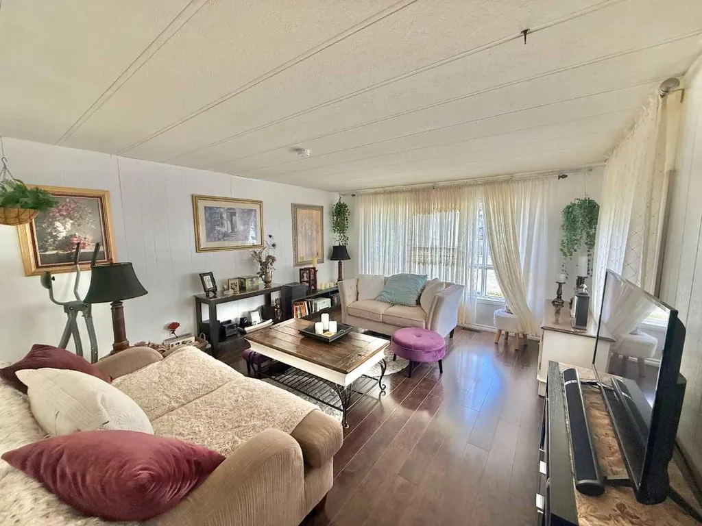 133 Jarvis Street Hinton AB T7V1R6