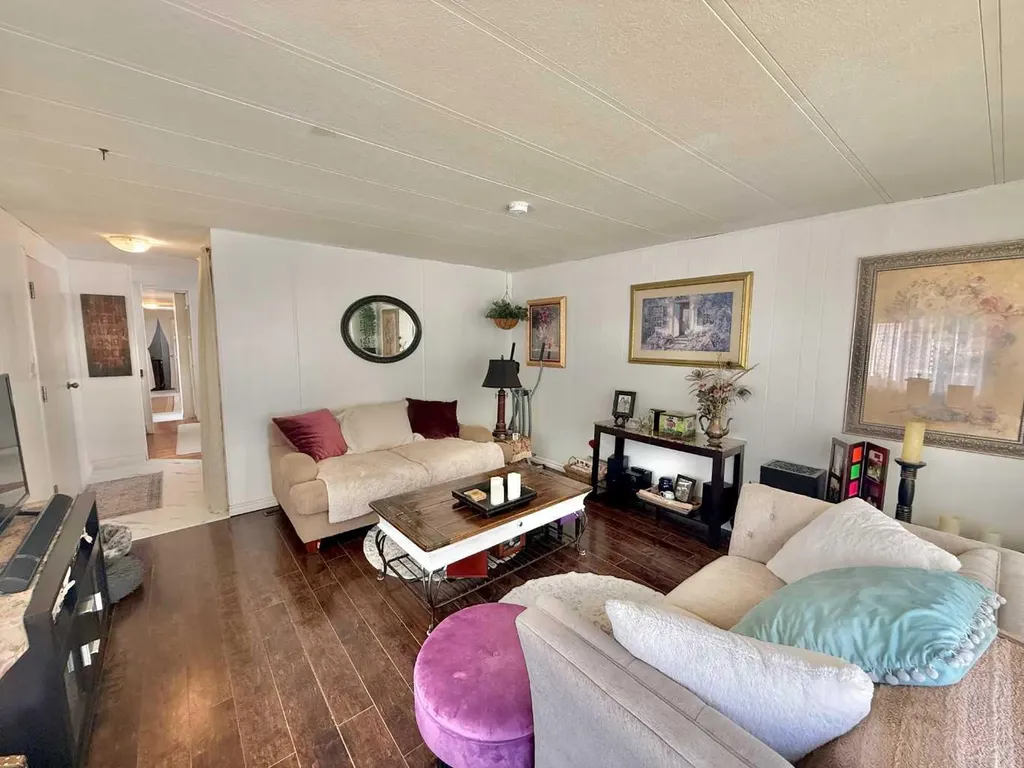 133 Jarvis Street Hinton AB T7V1R6