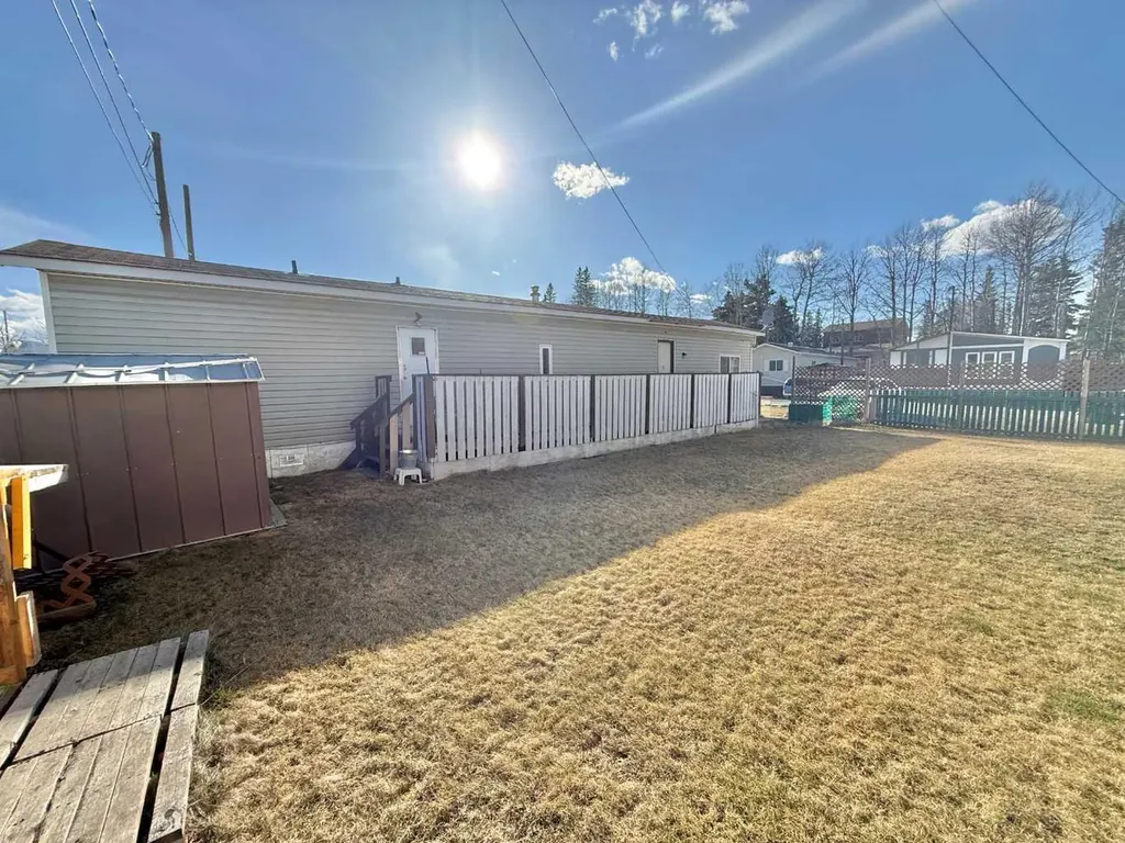133 Jarvis Street Hinton AB T7V1R6