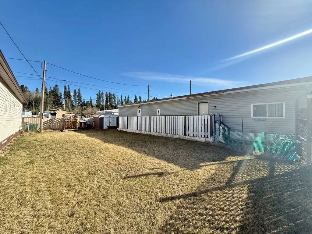 133 Jarvis Street Hinton AB T7V1R6