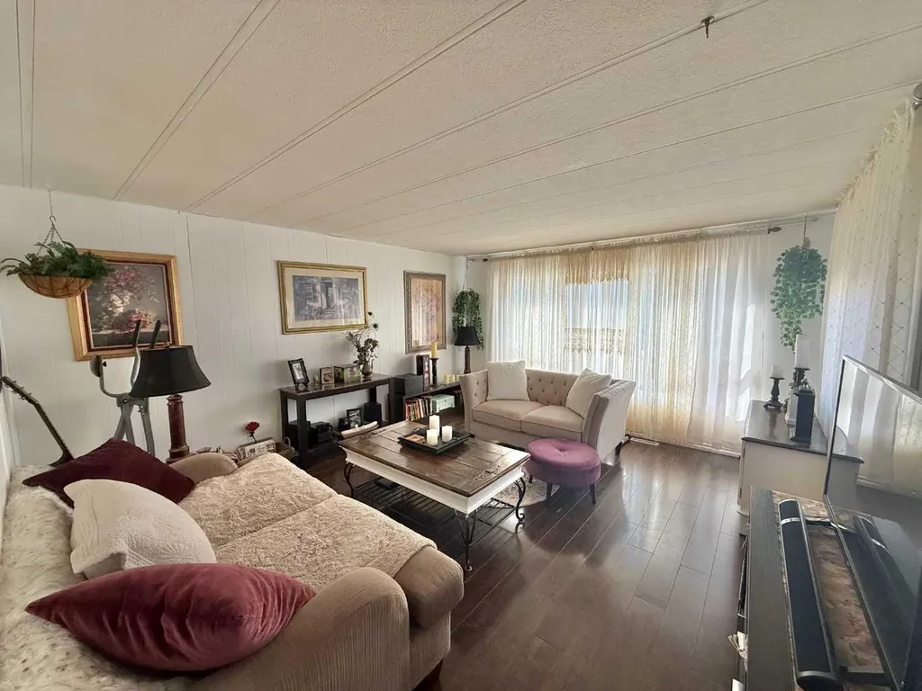 133 Jarvis Street Hinton AB T7V1R6