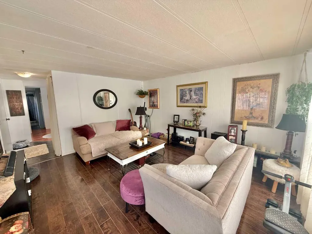 133 Jarvis Street Hinton AB T7V1R6