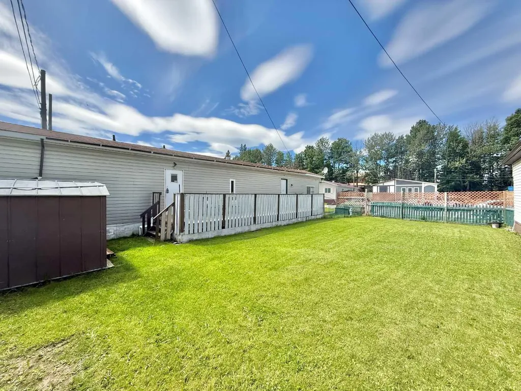 133 Jarvis Street Hinton AB T7V1R6