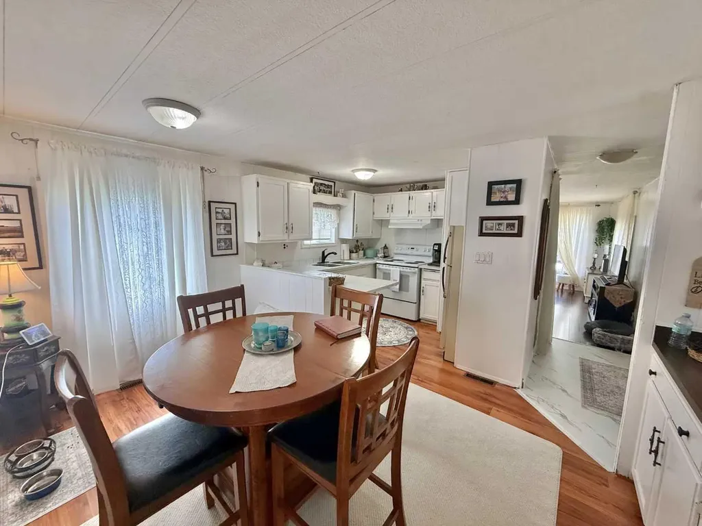 133 Jarvis Street Hinton AB T7V1R6