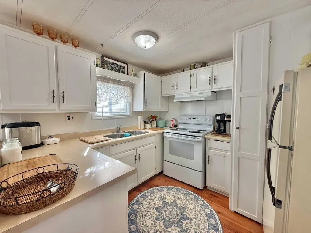 133 Jarvis Street Hinton AB T7V1R6