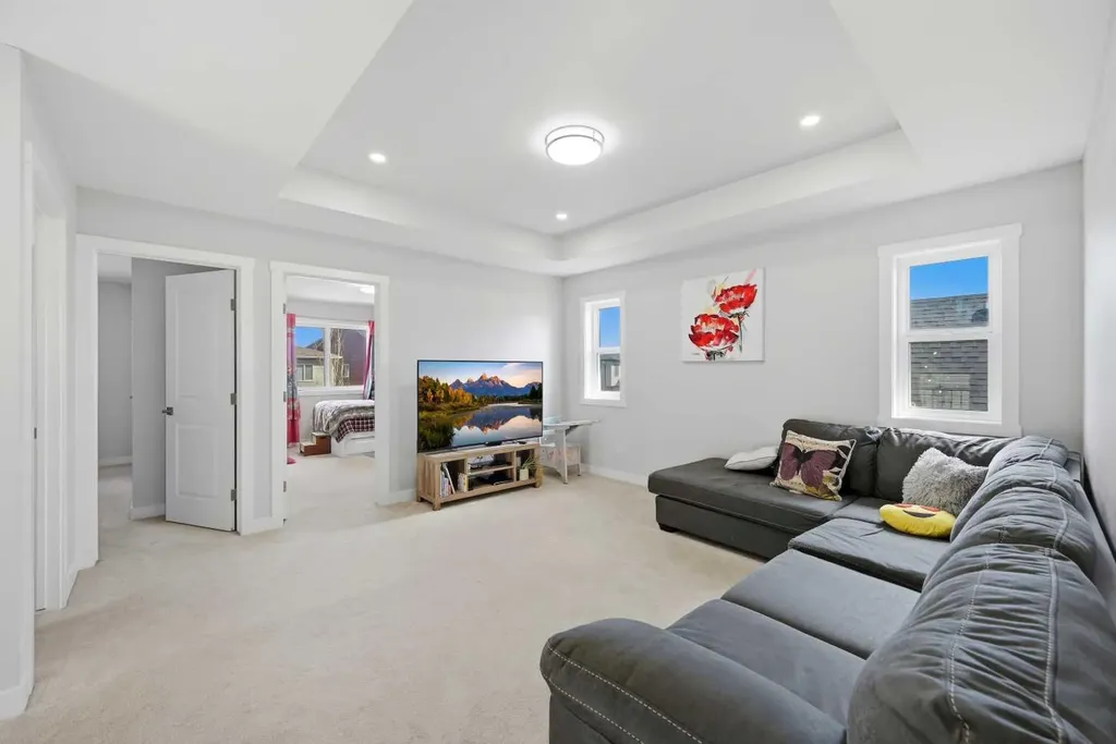 82 Legacy Glen Terrace SE Calgary AB T2X 3Y8