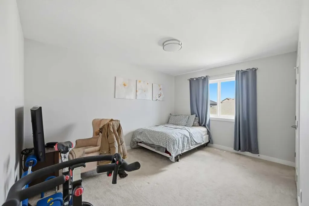 82 Legacy Glen Terrace SE Calgary AB T2X 3Y8
