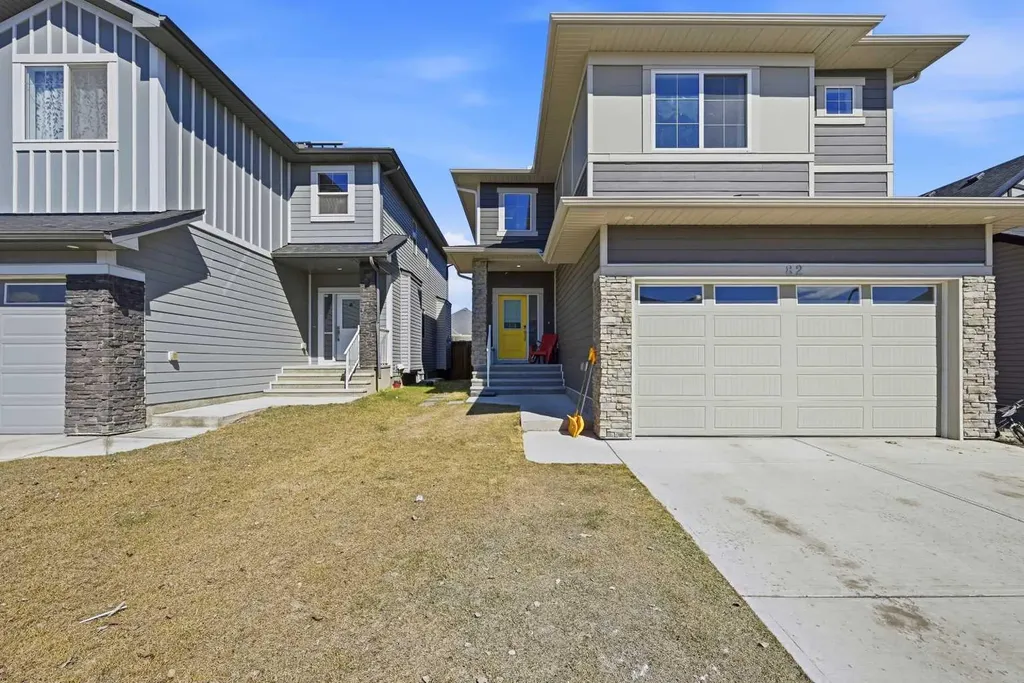 82 Legacy Glen Terrace SE Calgary AB T2X 3Y8