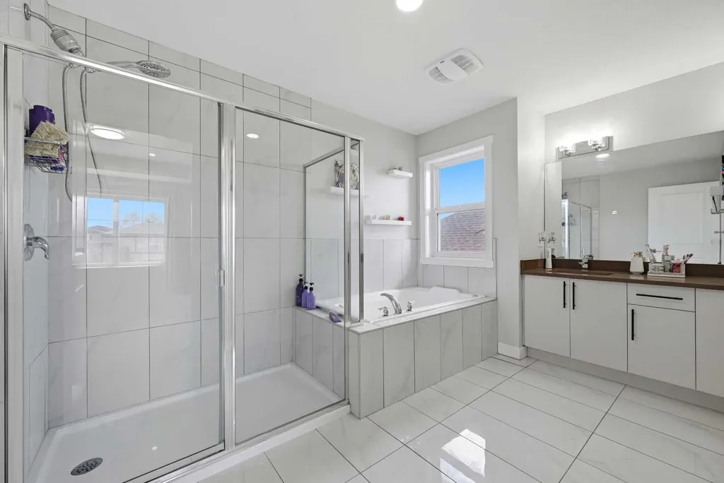 82 Legacy Glen Terrace SE Calgary AB T2X 3Y8
