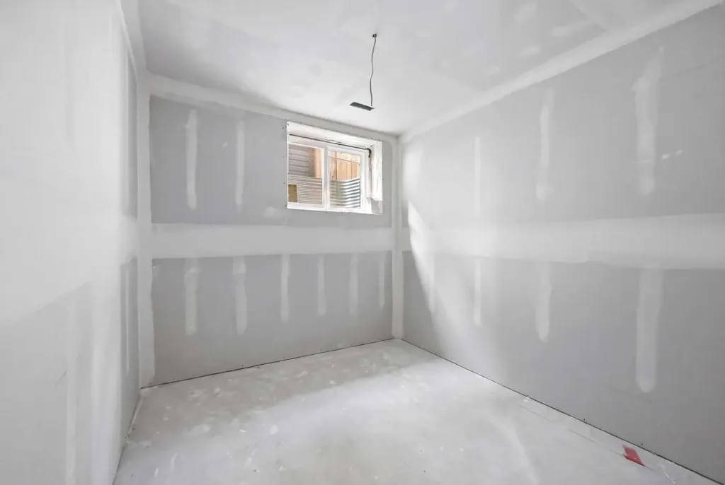 82 Legacy Glen Terrace SE Calgary AB T2X 3Y8