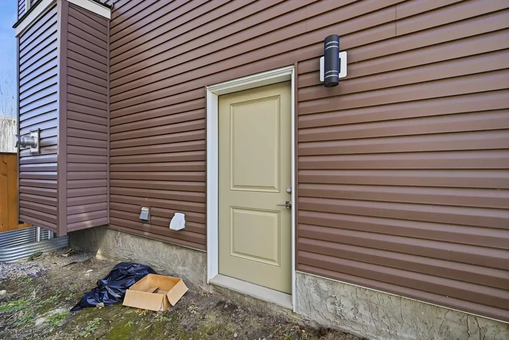82 Legacy Glen Terrace SE Calgary AB T2X 3Y8