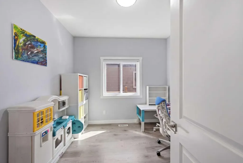 82 Legacy Glen Terrace SE Calgary AB T2X 3Y8