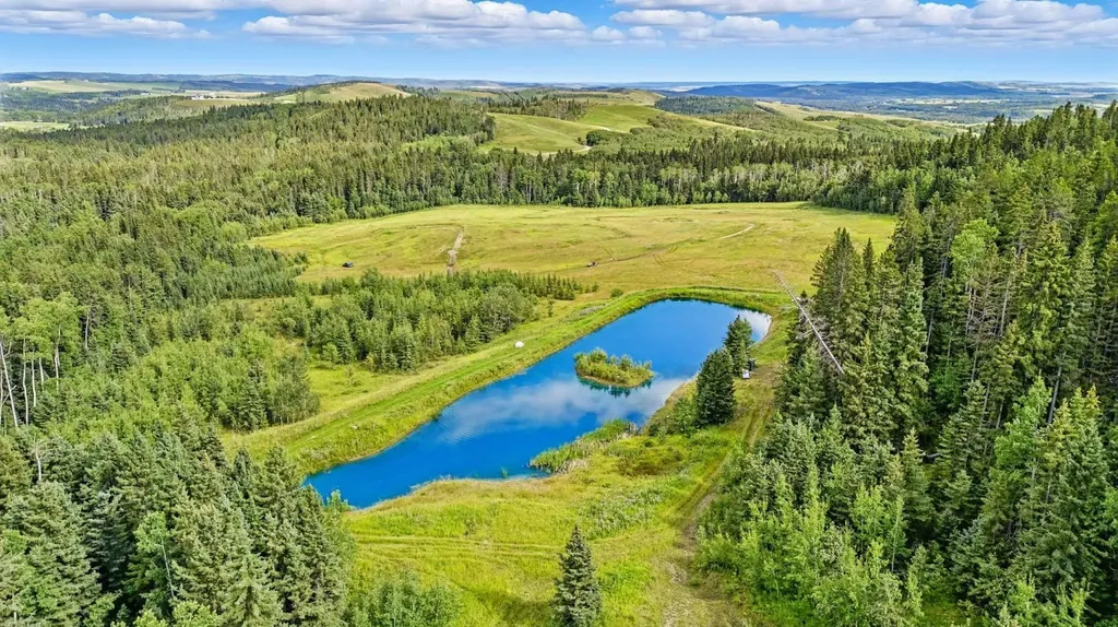 290142 Parkins Road Rural Foothills County AB T0L 1K0