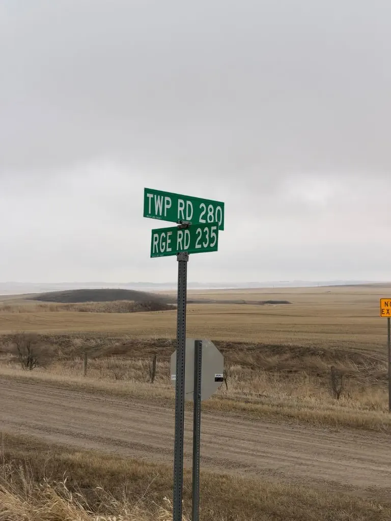 234075 Township Road 280 Road Rural Wheatland County AB T0J2R0