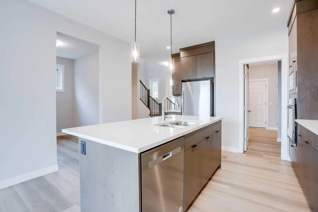 77 Calhoun Crescent NE Calgary AB T3P1X9