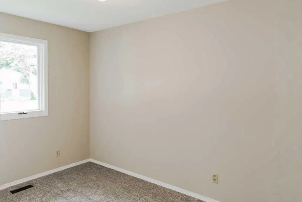 9616 91b Avenue Grande Prairie AB T8V 0H2