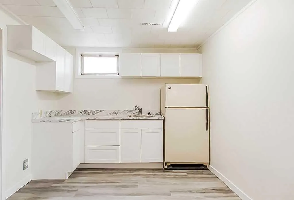 9616 91b Avenue Grande Prairie AB T8V 0H2