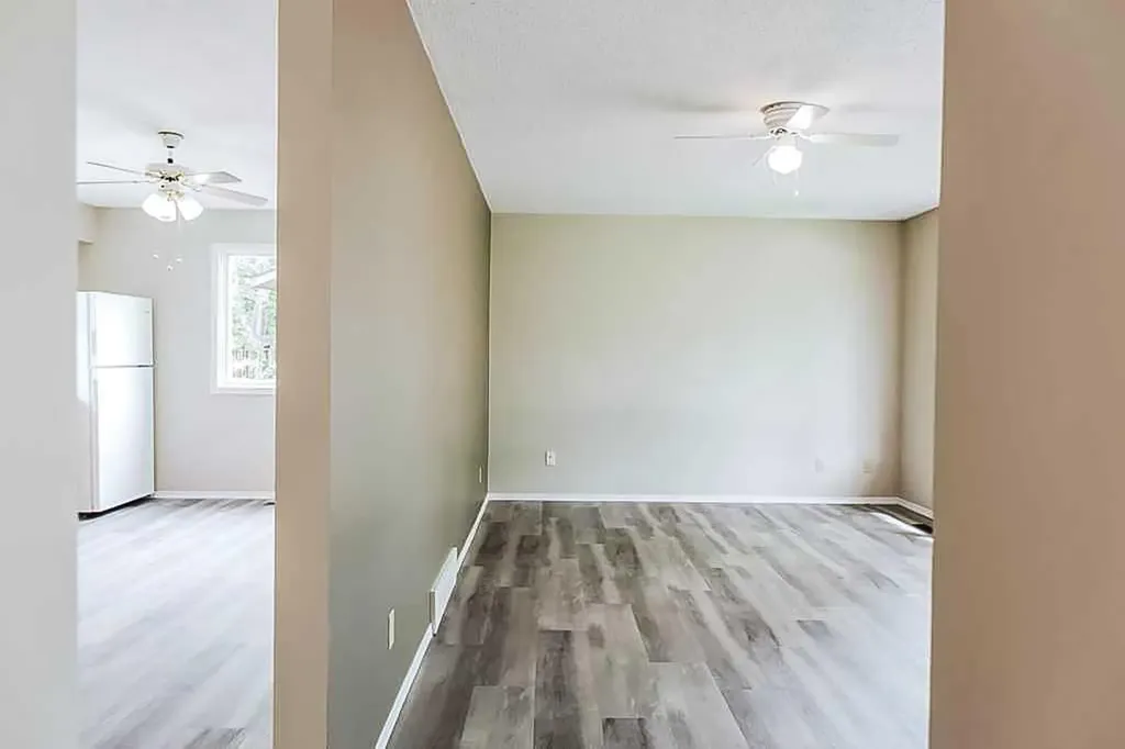 9616 91b Avenue Grande Prairie AB T8V 0H2