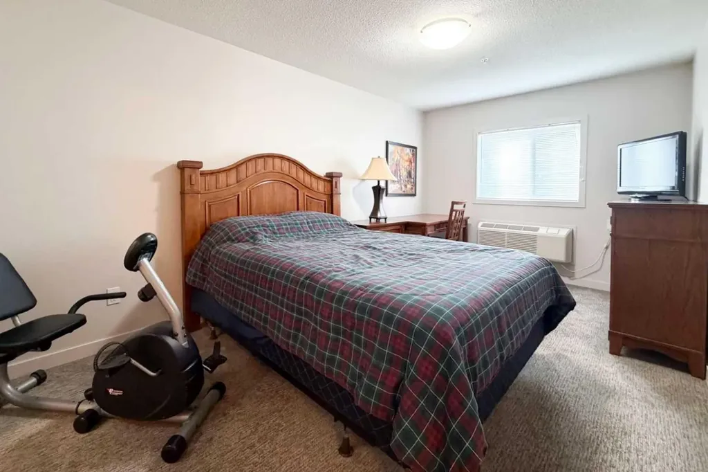 8528 Manning Avenue Fort Mcmurray AB T9H 5G2