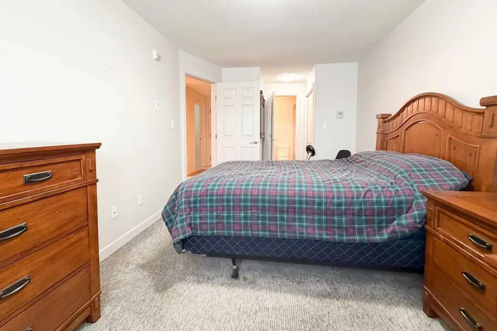 8528 Manning Avenue Fort Mcmurray AB T9H 5G2