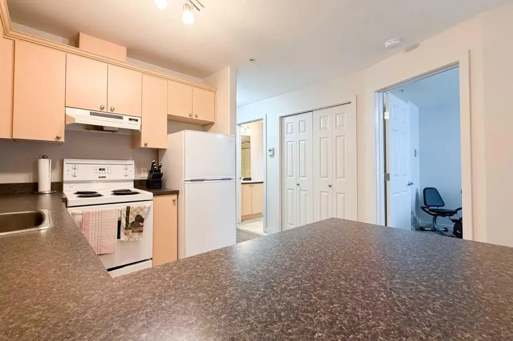 8528 Manning Avenue Fort Mcmurray AB T9H 5G2