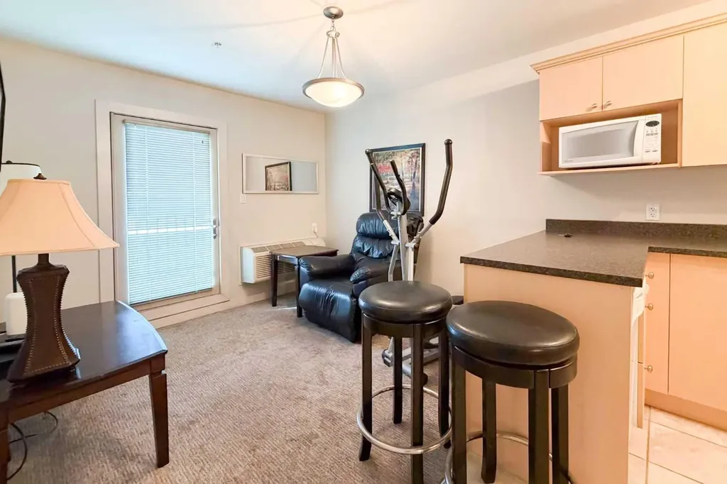 8528 Manning Avenue Fort Mcmurray AB T9H 5G2