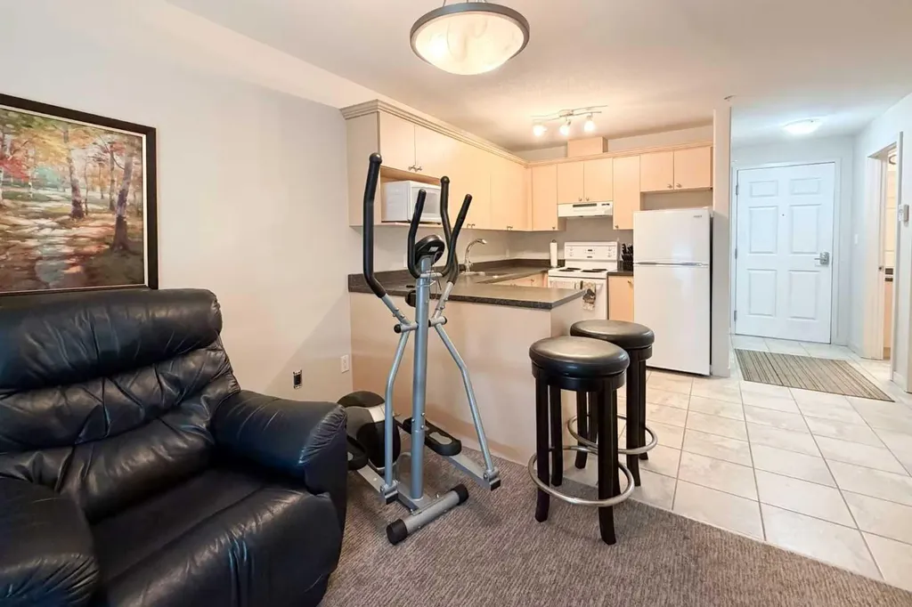 8528 Manning Avenue Fort Mcmurray AB T9H 5G2