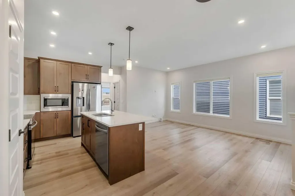 241 Homestead Terrace NE Calgary AB T3J 5R7